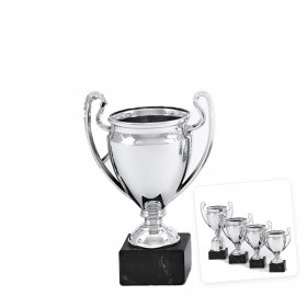 Középkategóriás serleg ezüst